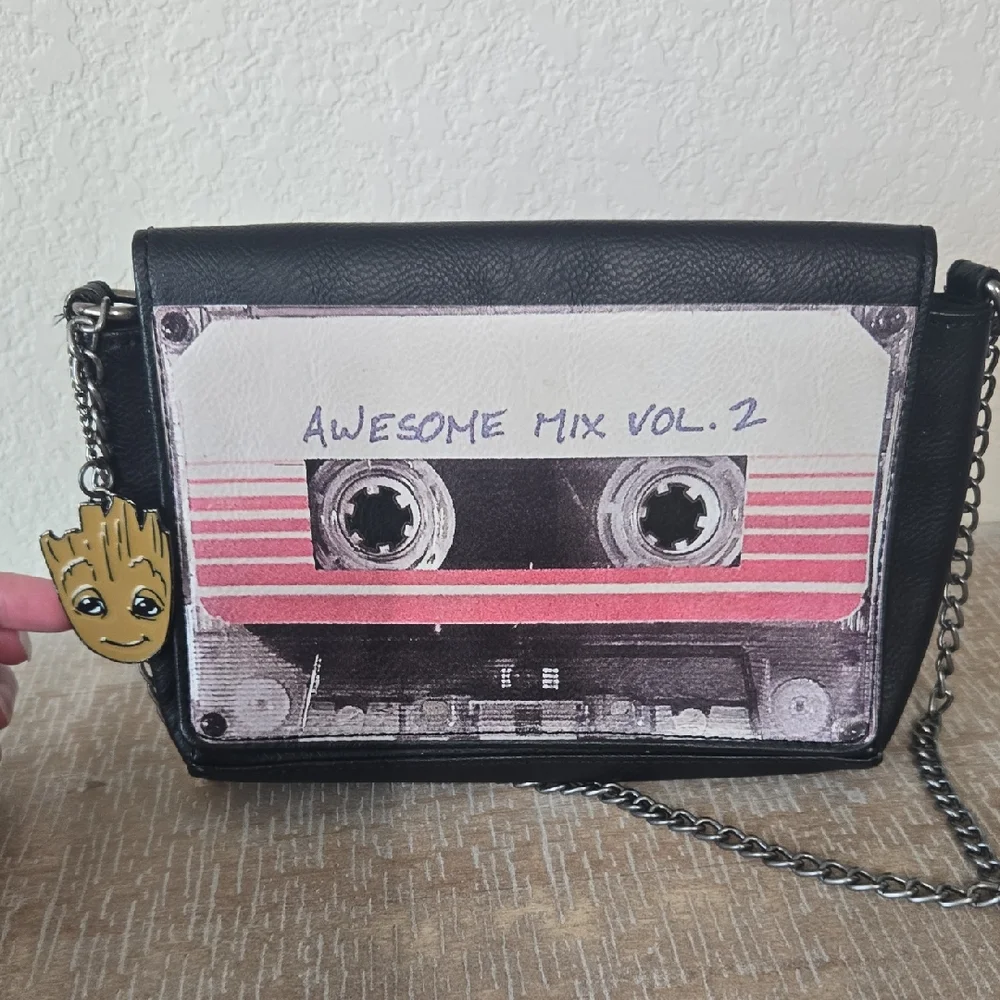 Loungefly Vintage Marvel Black Cassette Tape Crossbody Bag - Picture 1 of 9